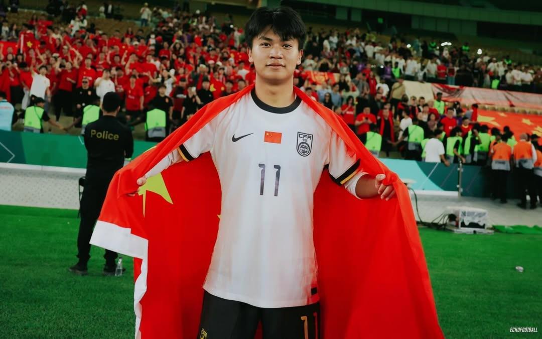 博鱼官网电脑版-蒯纪闻社媒分享晋级决赛的图片，黄博文回复：真棒