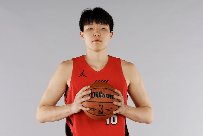 博鱼官网首页-开拓者追字母哥9换1潜在筹码：杨瀚森等4球员 3首轮+2互换权